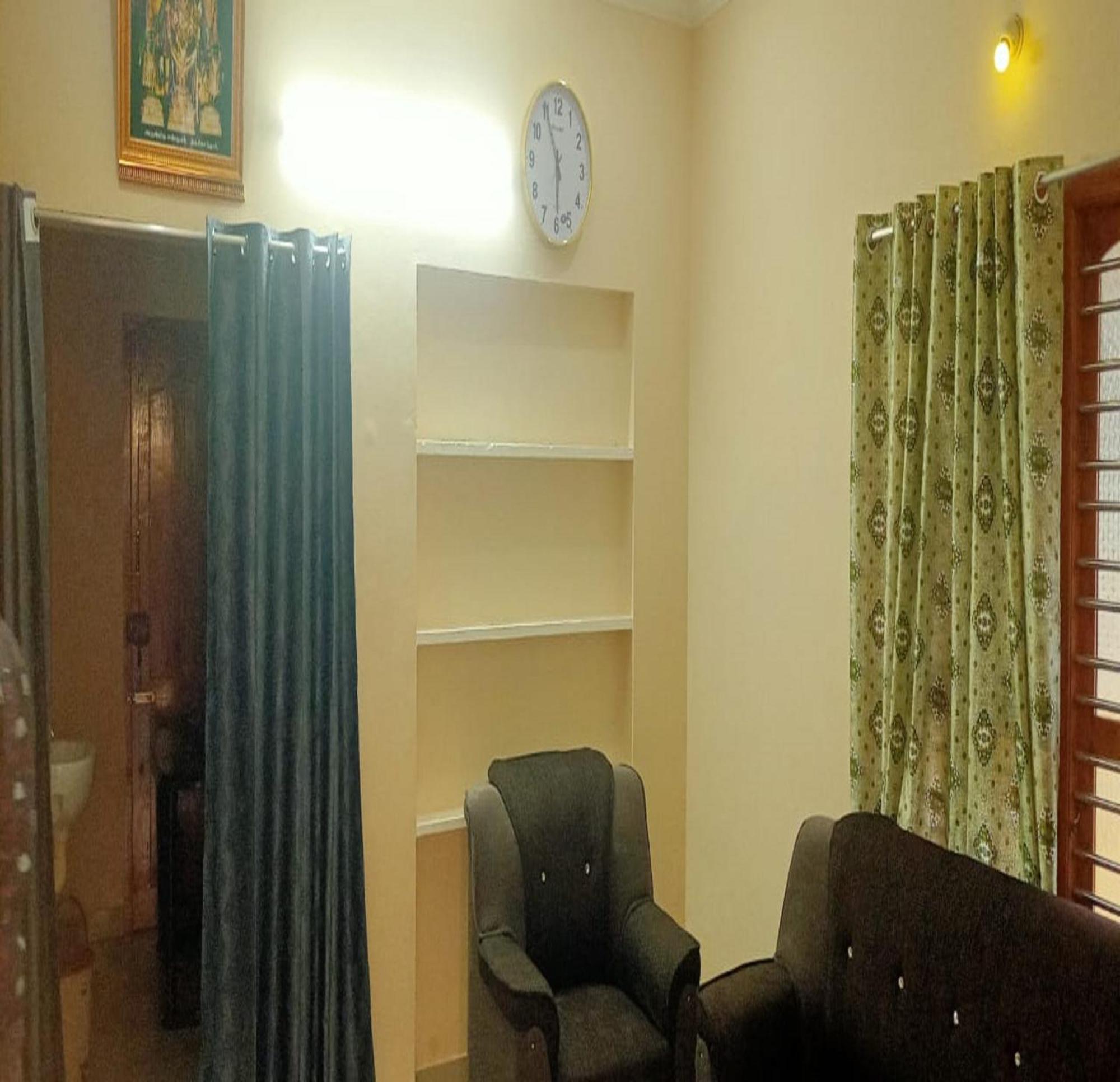 Arumugam Residency Ac Tiruchchendūr Exterior foto